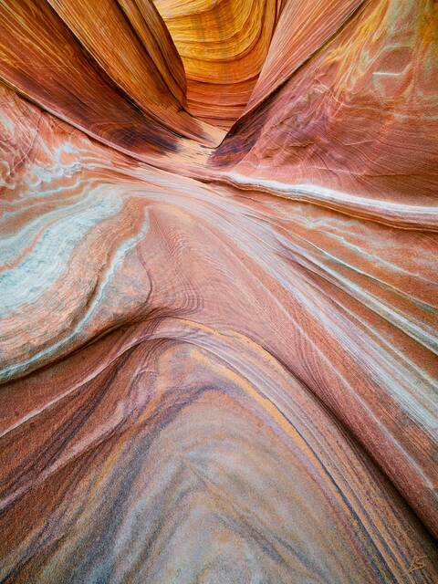 Sandstone Hourglass