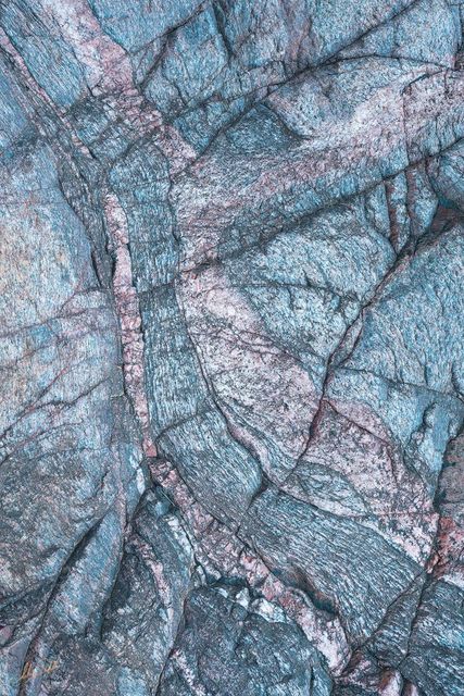 Trinity in Cyan