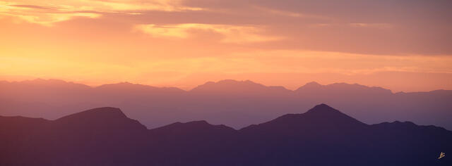Contours of a Vanishing Day