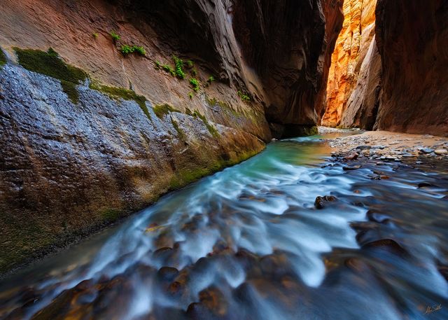 Glimmering Light in the Narrows